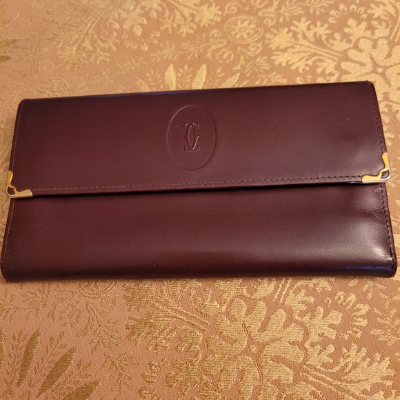 EUC Cartier Kiss Long Wallet - Picture 10 of 11
